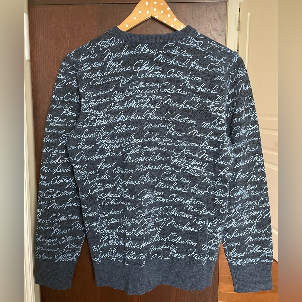 Used sweater - Picture 2 of 4